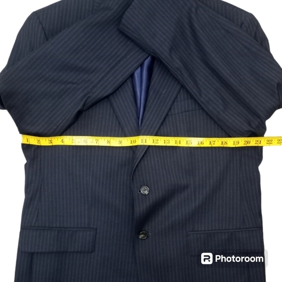 Ralph Lauren Men’s 40R Navy Pinstripe Wool Blazer – Classic Fit - Picture 13 of 16